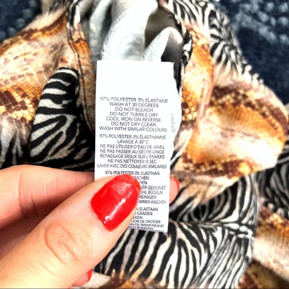 🆕 ANIMAL PRINT LONG SLEEVE JUMPSUIT! - Picture 7 of 7